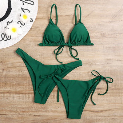 Ensemble bikini trois pièces uni